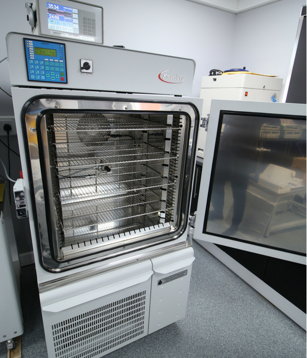Kambic 190L environmental chamber