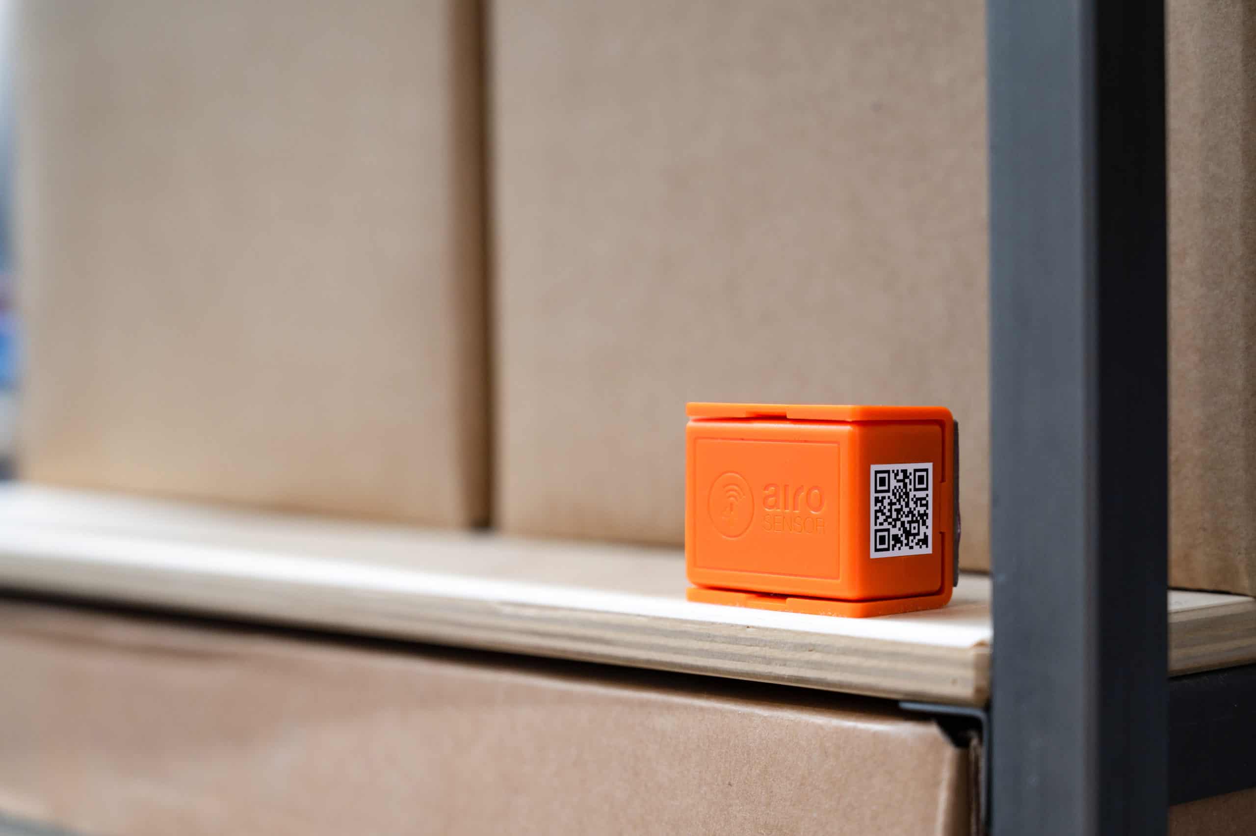Perform a warehouse temperature mapping report easily with the AiroSensor, an ideal choice for temperature mapping equipment for warehouses.