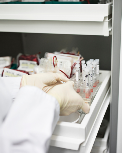 temperature monitoring systems protect stored blood